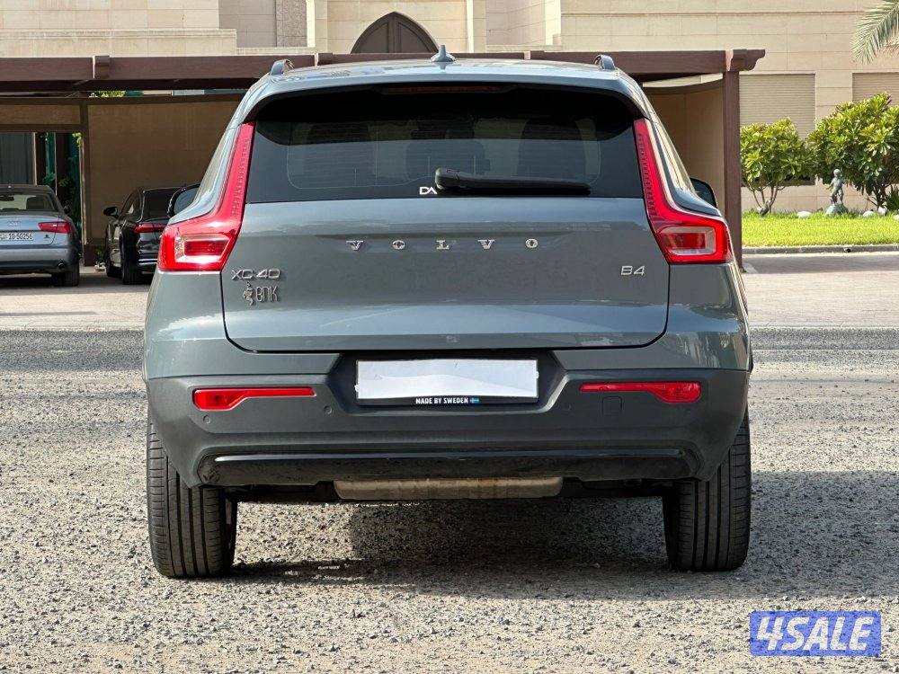 Volvo    
XC 40
B45