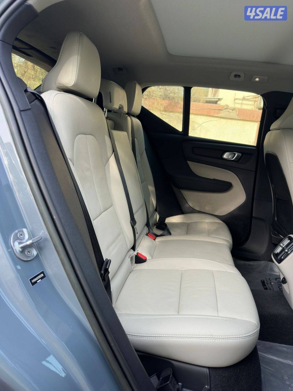 Volvo    
XC 40
B410