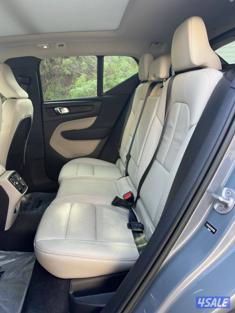 Volvo    
XC 40
B411