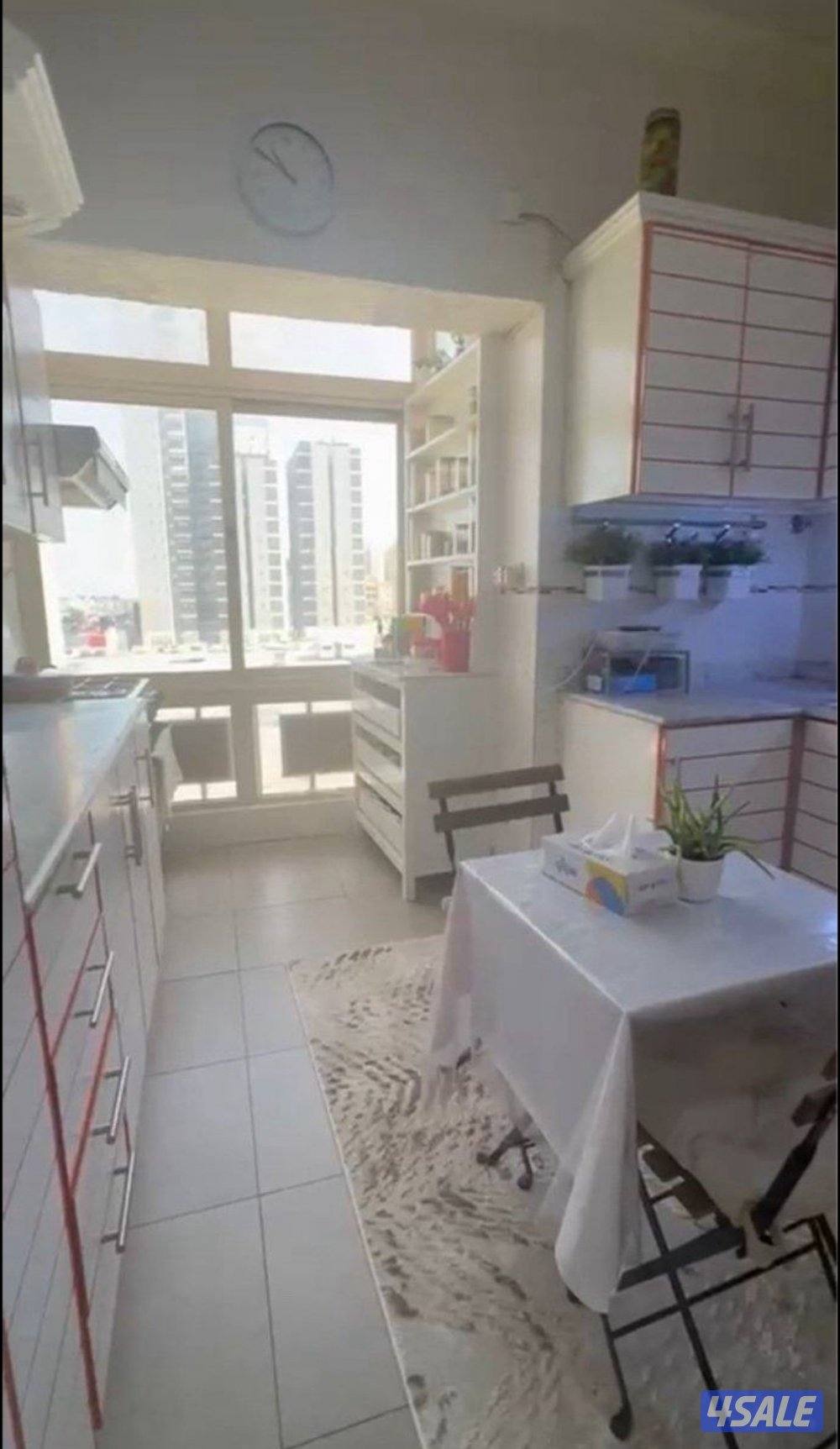 لايطفوكم شقه اطلاله بحريه كامله 150م6