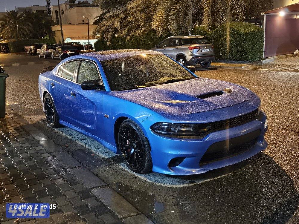 للبيع دودج تشاجر SRT 2015 سماوي10