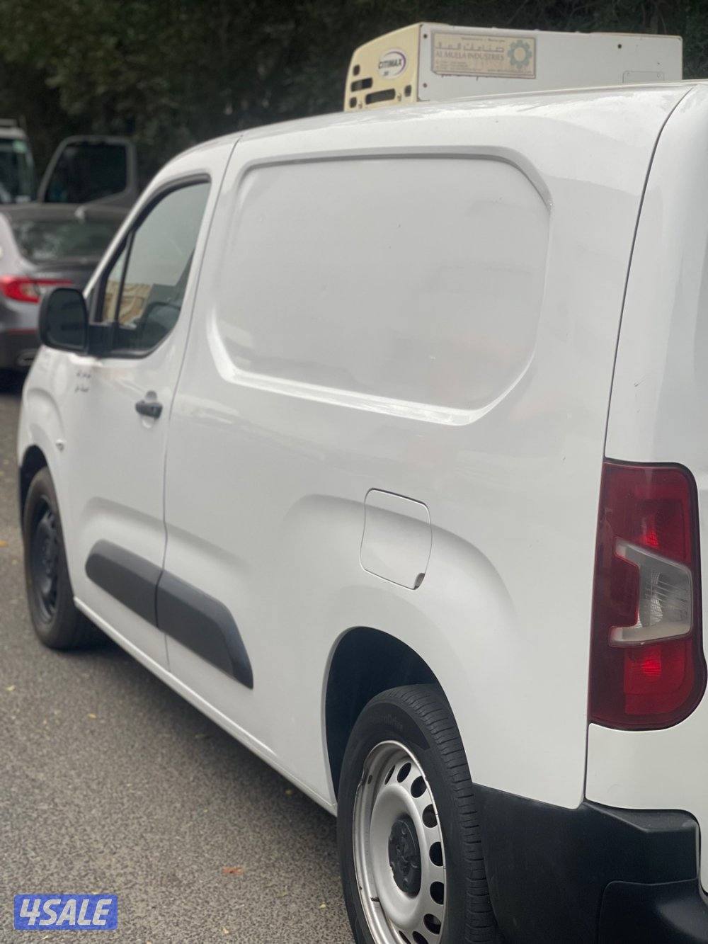 للبيع بيجو بارتنر2