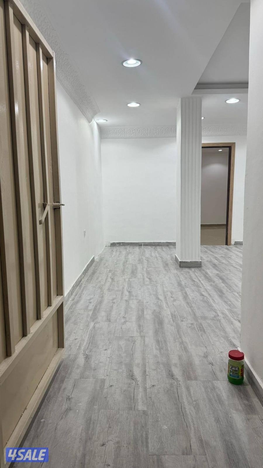 دور اول  مدخل خاص. موقف سيارة2