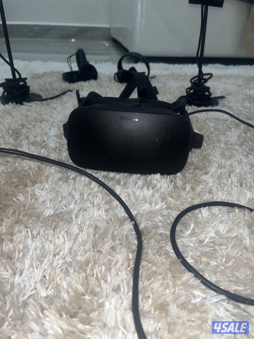 سليم 100مافي اي شي بس سماعه علي يمن خربانه و كل شي تمام ‎oculus vr1