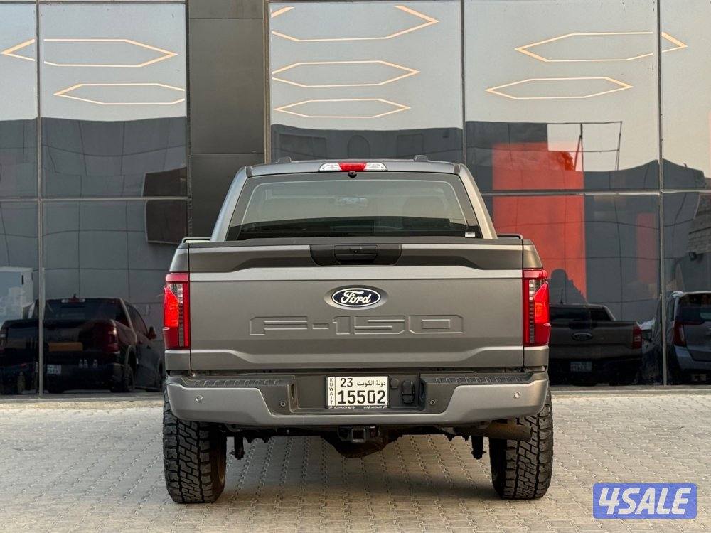 F150 XLT FX4 _2025 عداد 3 الاف فقط  _ دبل قير5