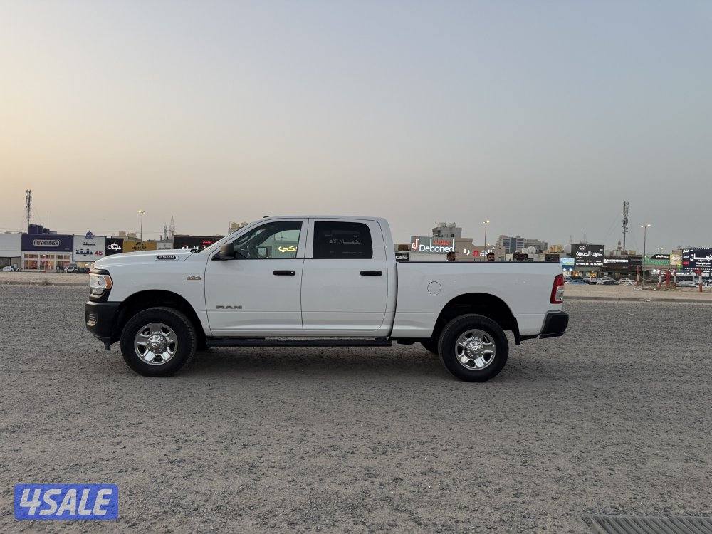 وانيت دودج رام 2500 HD 6.4L موديل ٢٠٢١2