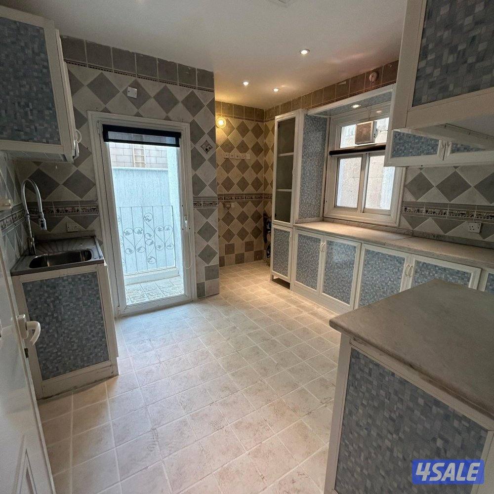 شقق و دوبلكسات مع بلكونة سكنية للإيجار في قرطبة13