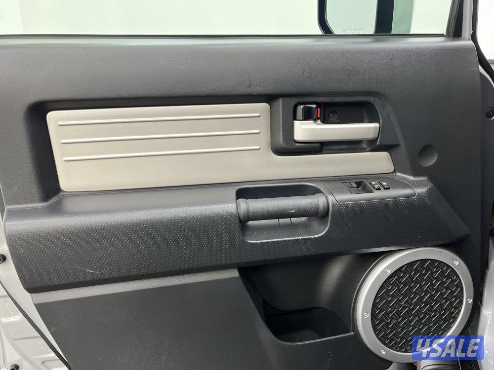 TOYOTA FJ CRUISER 20FJH2_U8