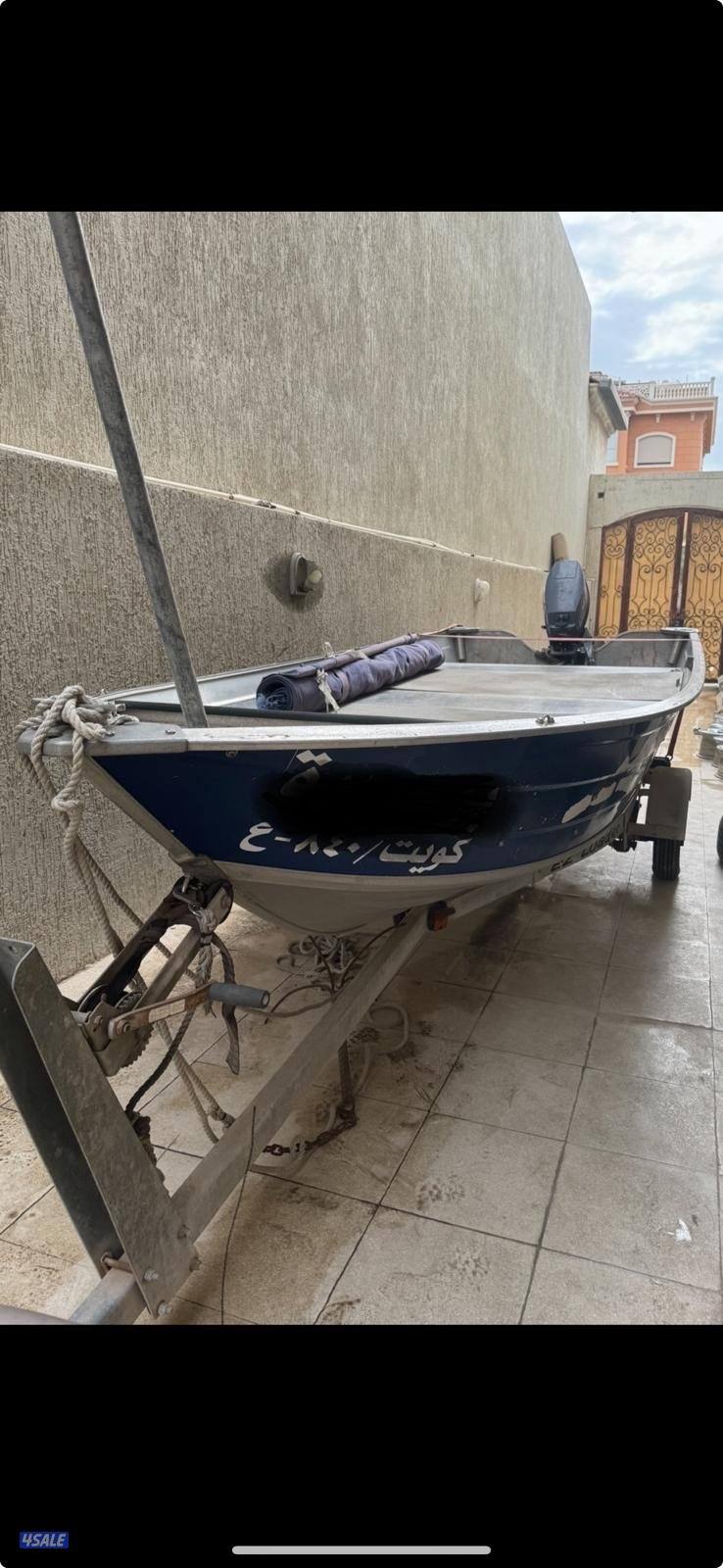 للبيع طراد المنيوم امريكي ١٤ قدم موديل ١٩٩٦ مع عربانة ومكينة 15 ياماها1