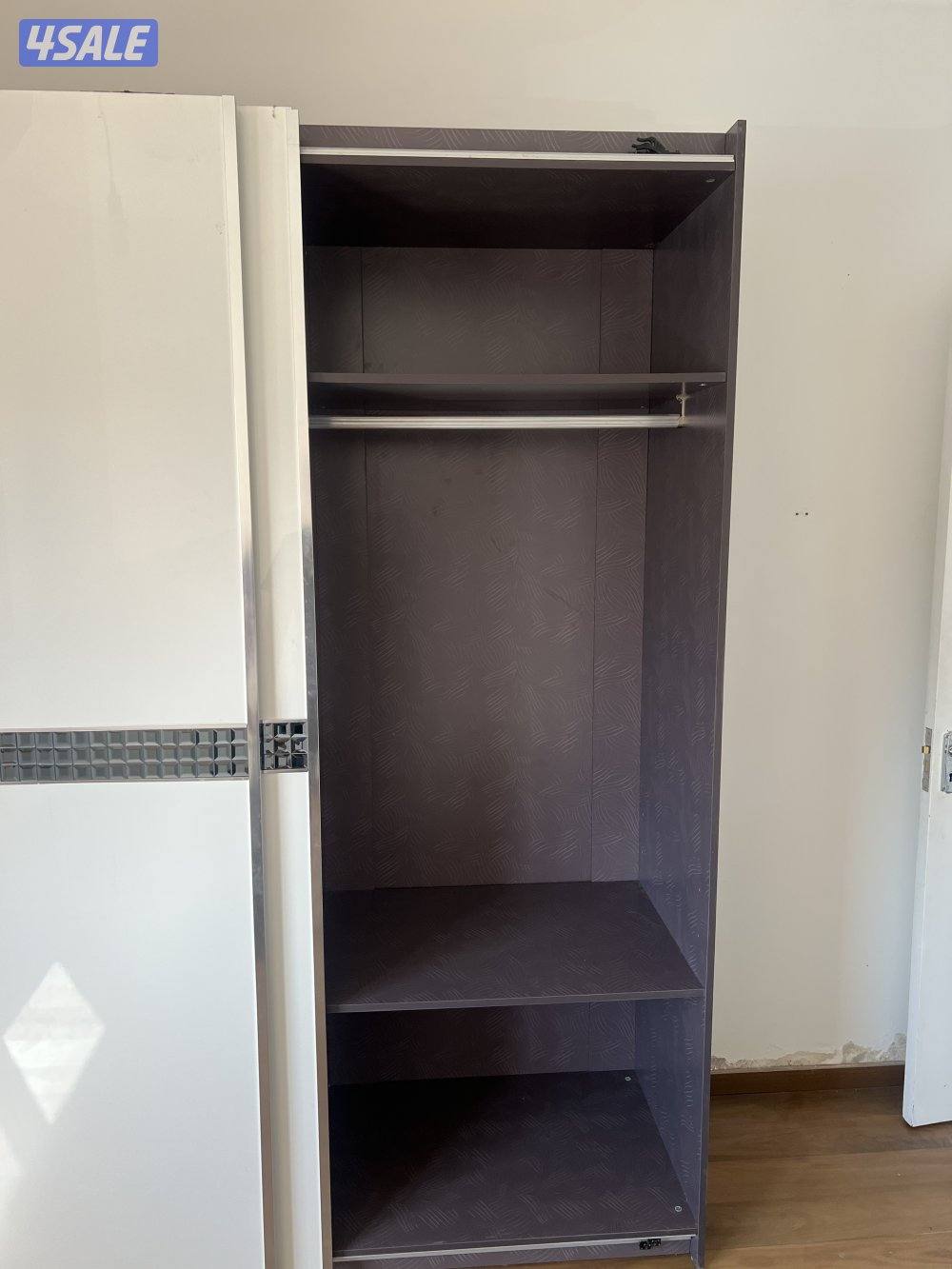 Bed x Wardrobe x 2 drawer4