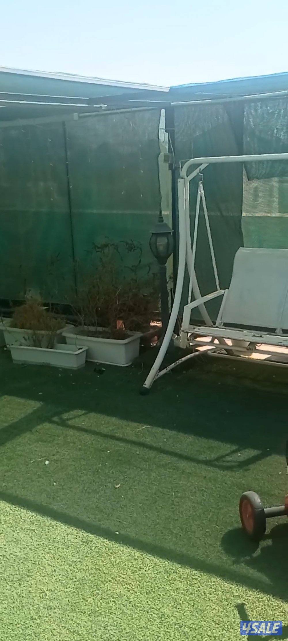 شقة بالجابرية دور 3 وروف كبير 3 غرف و4 حمامات مع خيمة وجلسةغرفة للساىق7