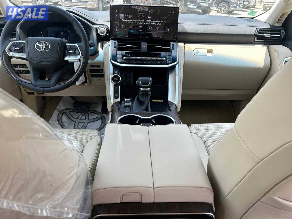 لاند كروزر GX.R AERO .V6 موديل 2025 اصفار6