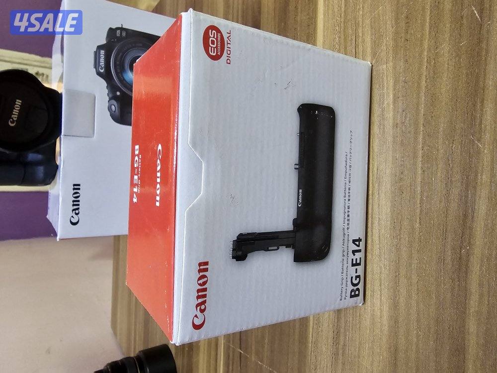 CANON 90D WITH 18-135 USM LENS & CANON BATTERY GRIP6