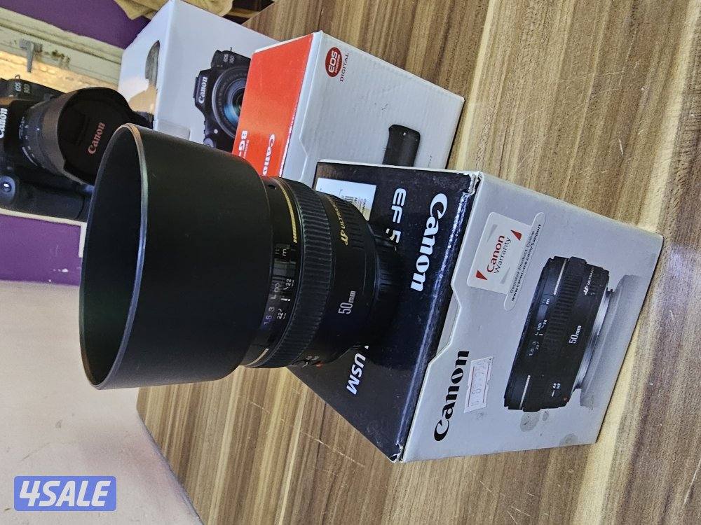 CANON 90D WITH 18-135 USM LENS & CANON BATTERY GRIP11