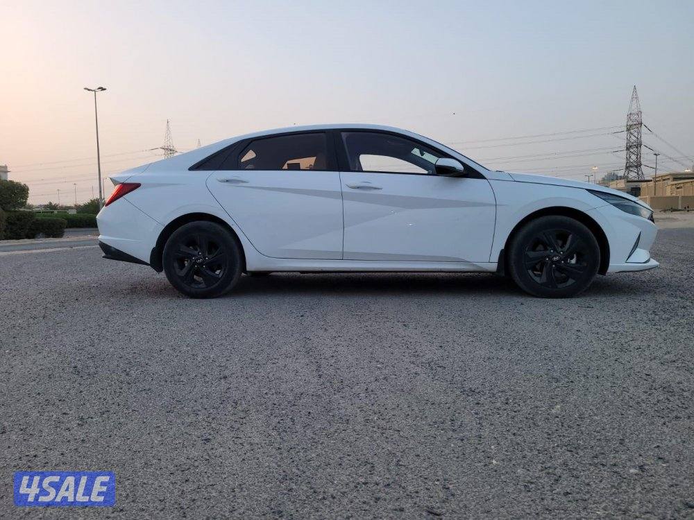 للبيع هيواندي النترا موديل 2023 صبغ الوكاله عداد 40 الف2