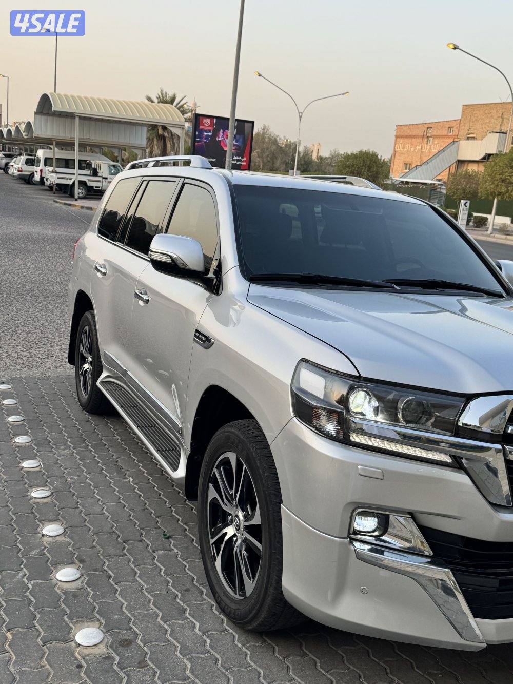 لاندكروزر GX.R_قراند تورينق_V612