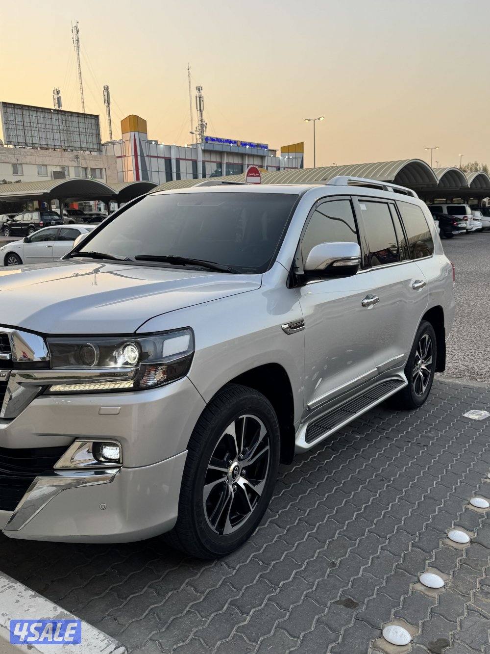 لاندكروزر GX.R_قراند تورينق_V615