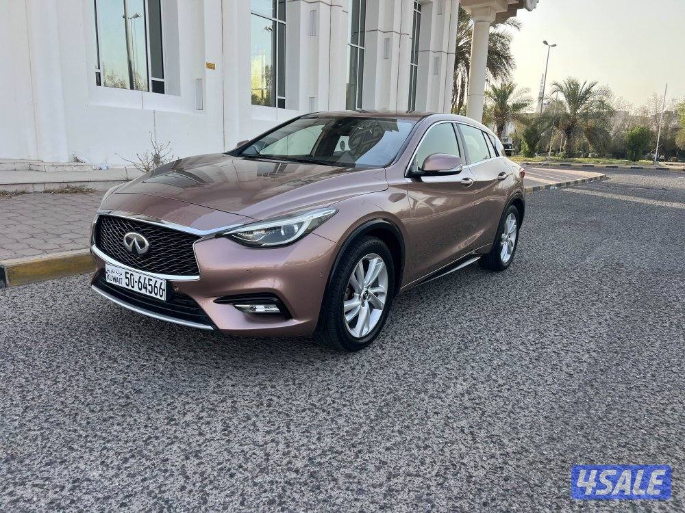 انفينيتي Q300