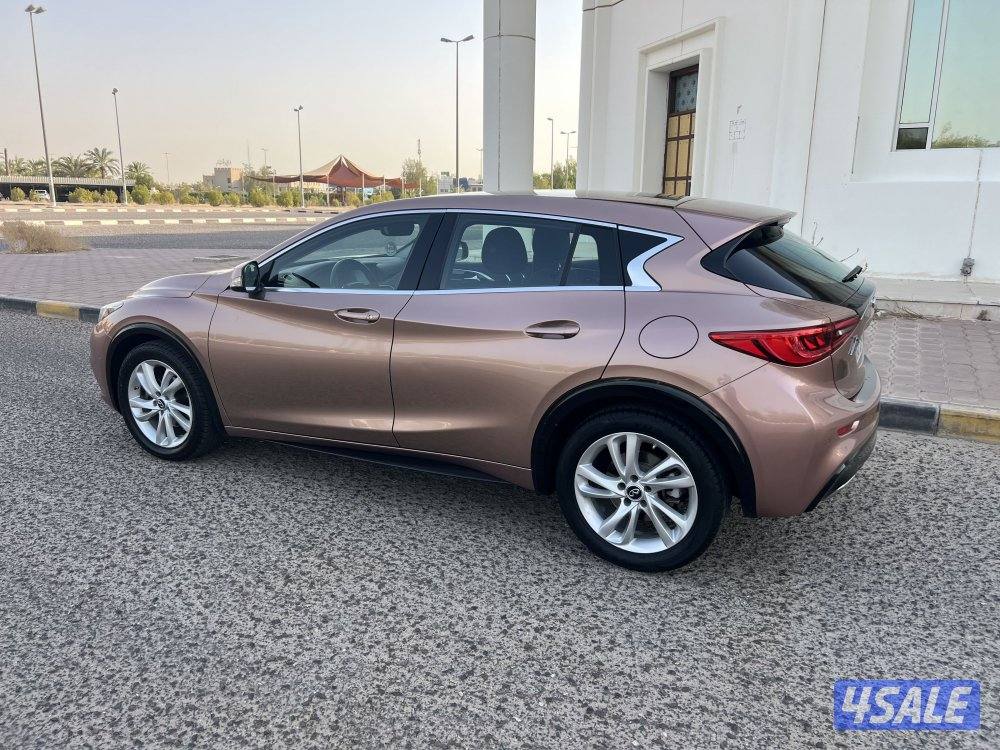 انفينيتي Q303