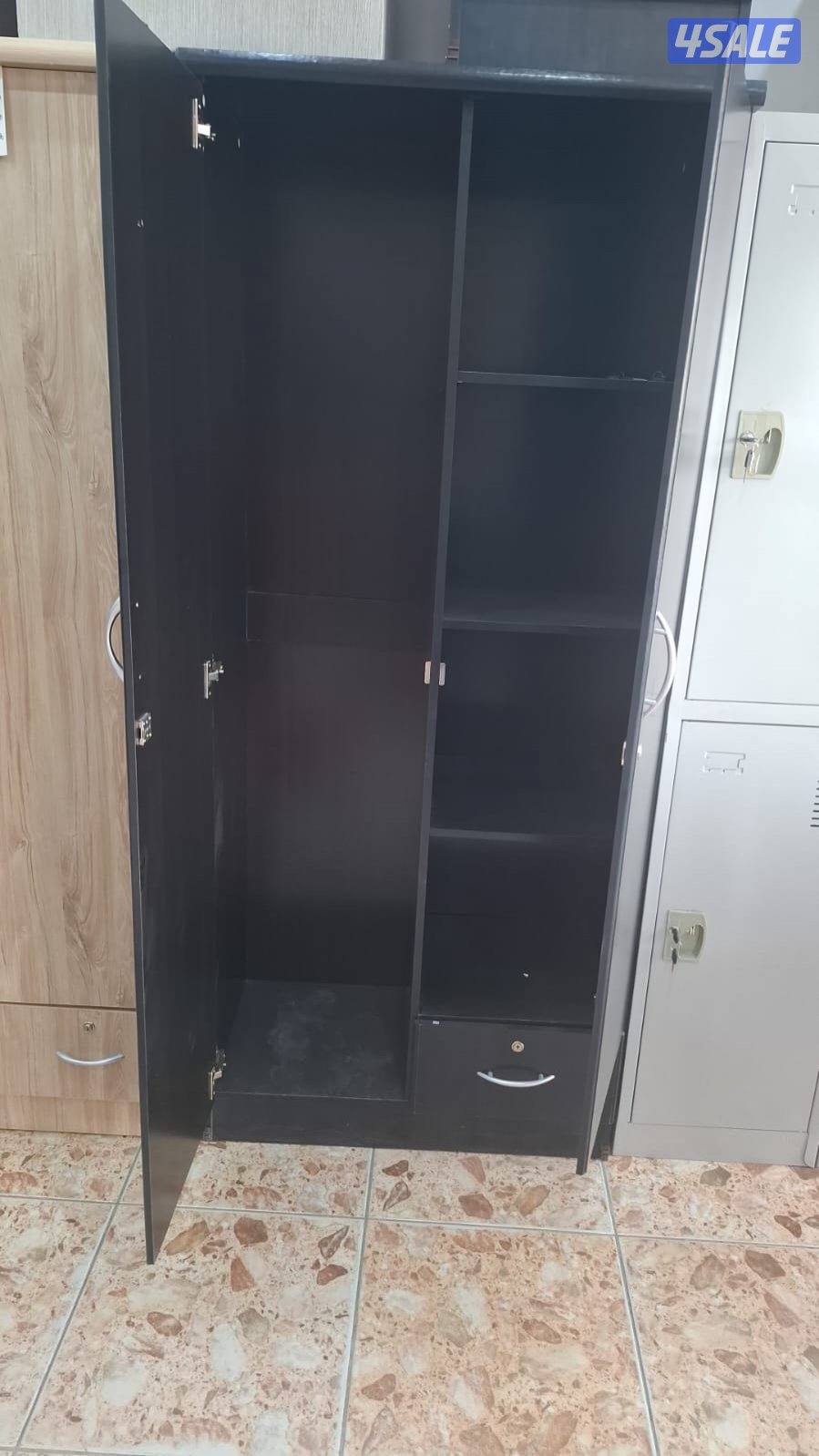 كبتات للبيع ٢ باب ارفف وعلاقة جديد بسعر مناسب2