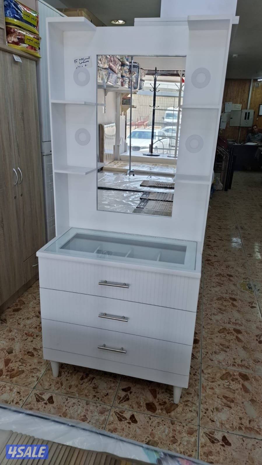 كبتات للبيع ٢ باب ارفف وعلاقة جديد بسعر مناسب6