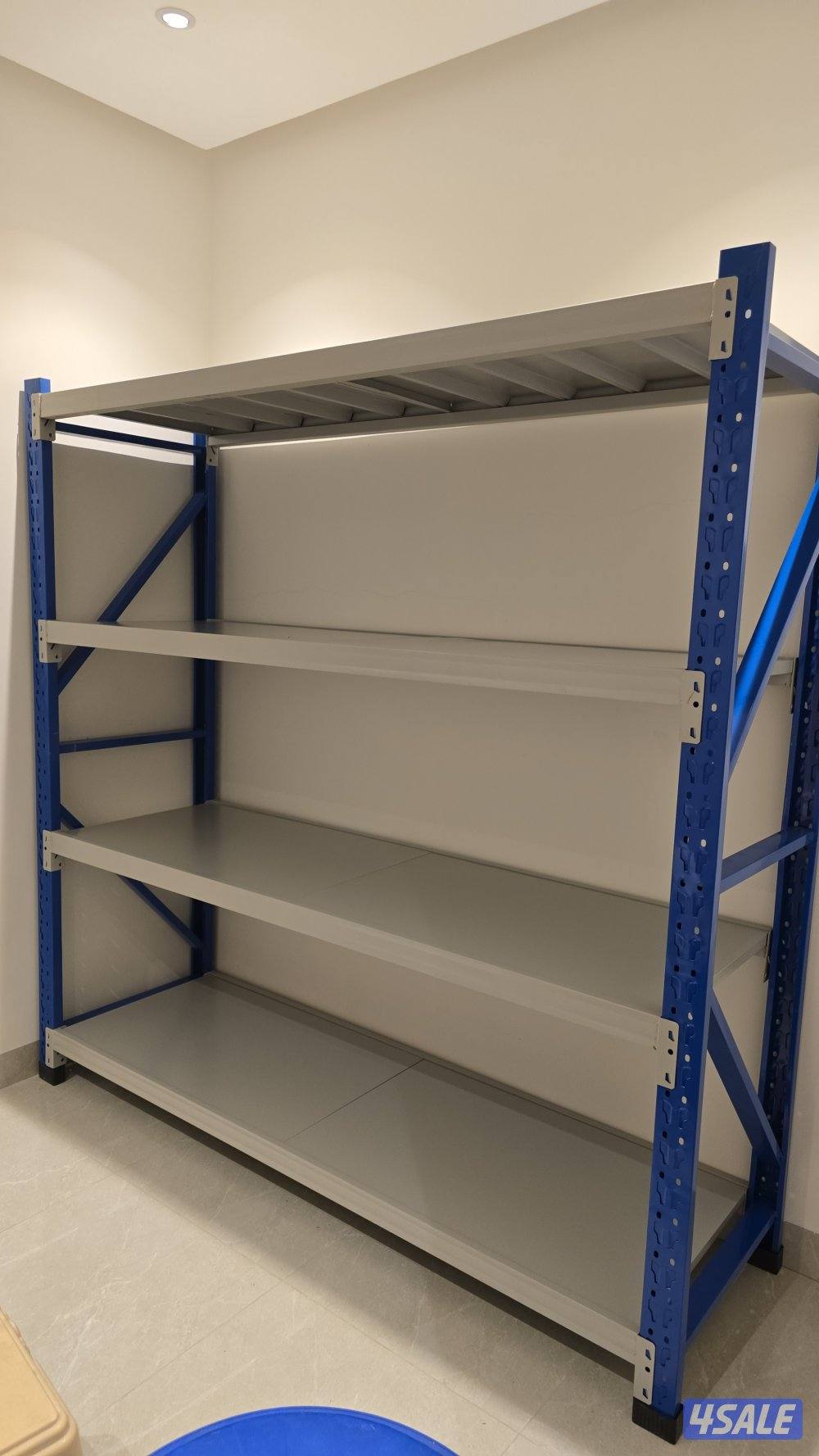 ارفف تخزين حسب المقاسات المطلوبه والألوان المطلوبه ويوجد خدمة رفع مقاس5