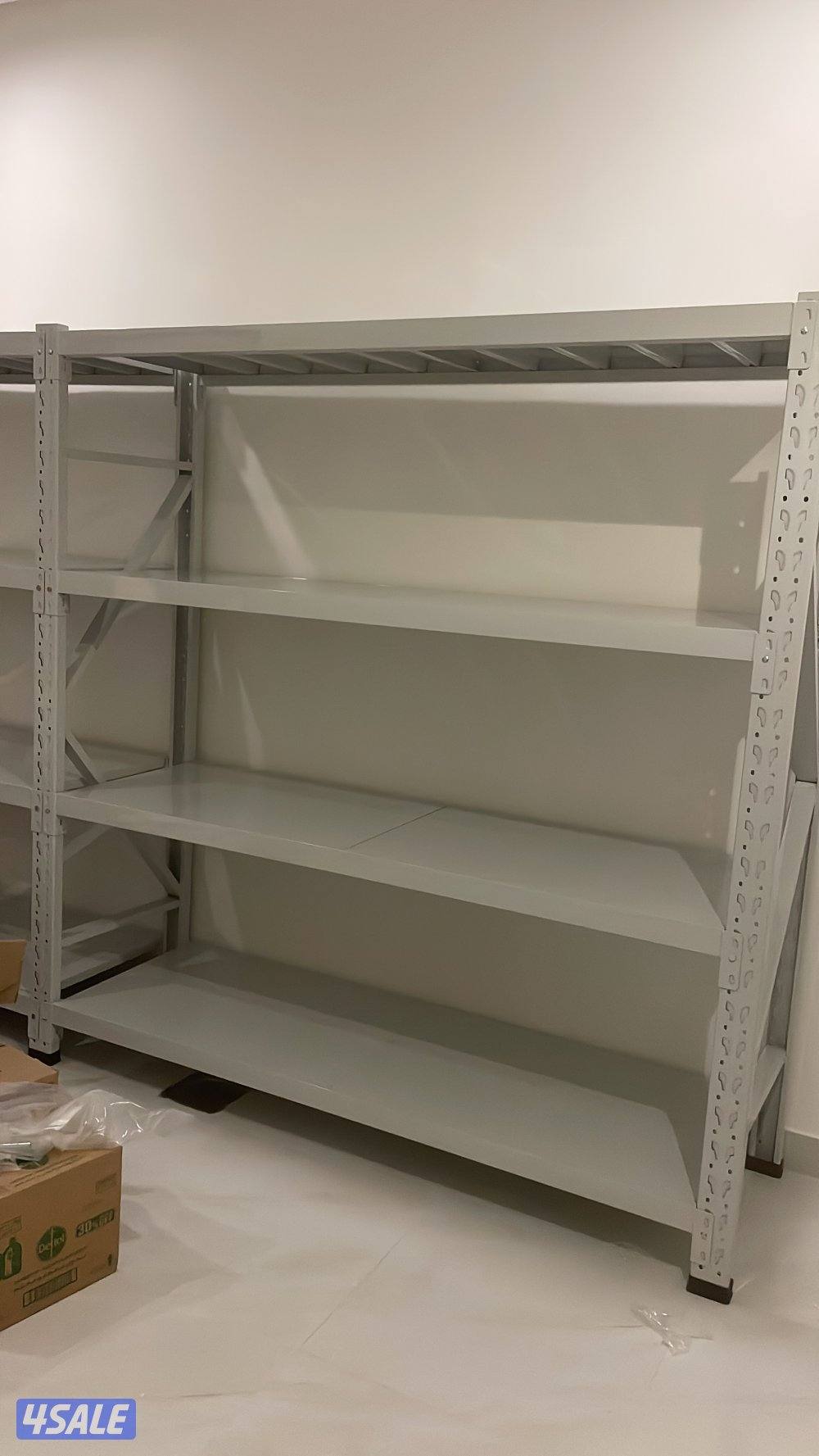 ارفف تخزين حسب المقاسات المطلوبه والألوان المطلوبه ويوجد خدمة رفع مقاس13