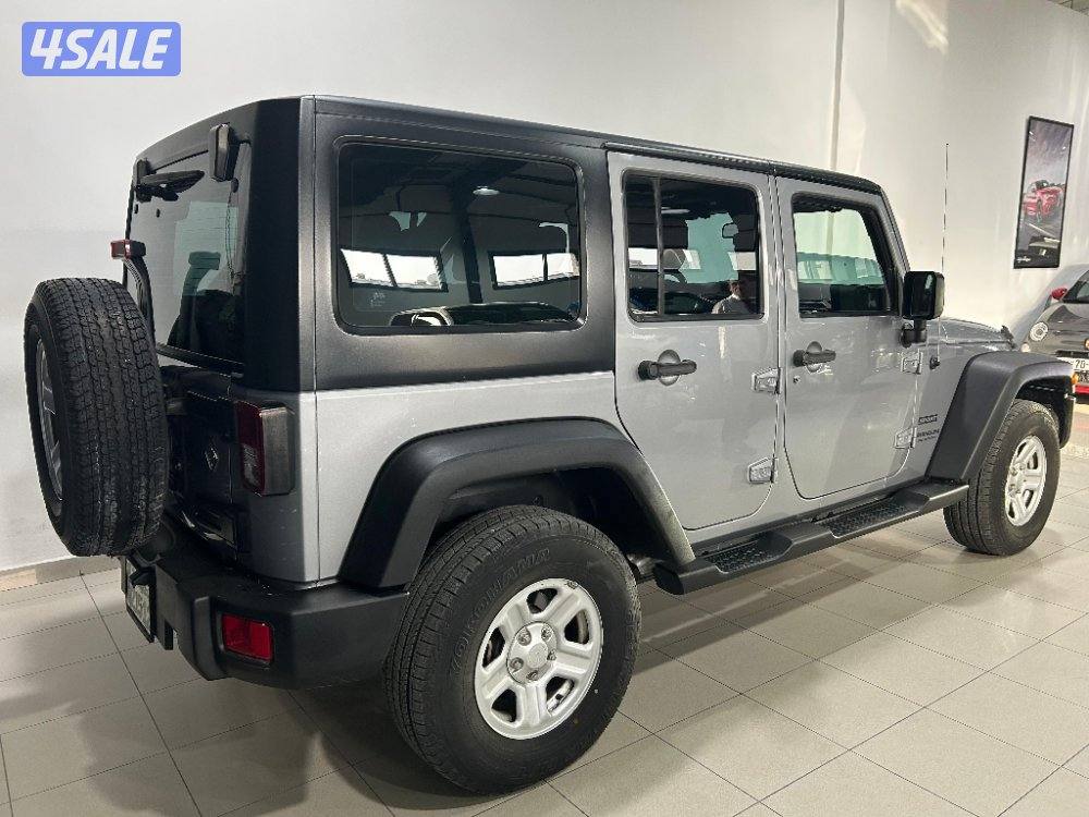 Jeep Wrangler Sport2