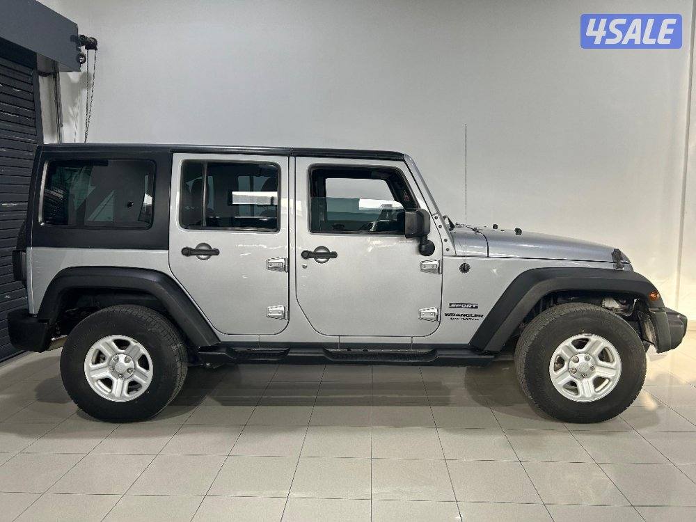 Jeep Wrangler Sport4