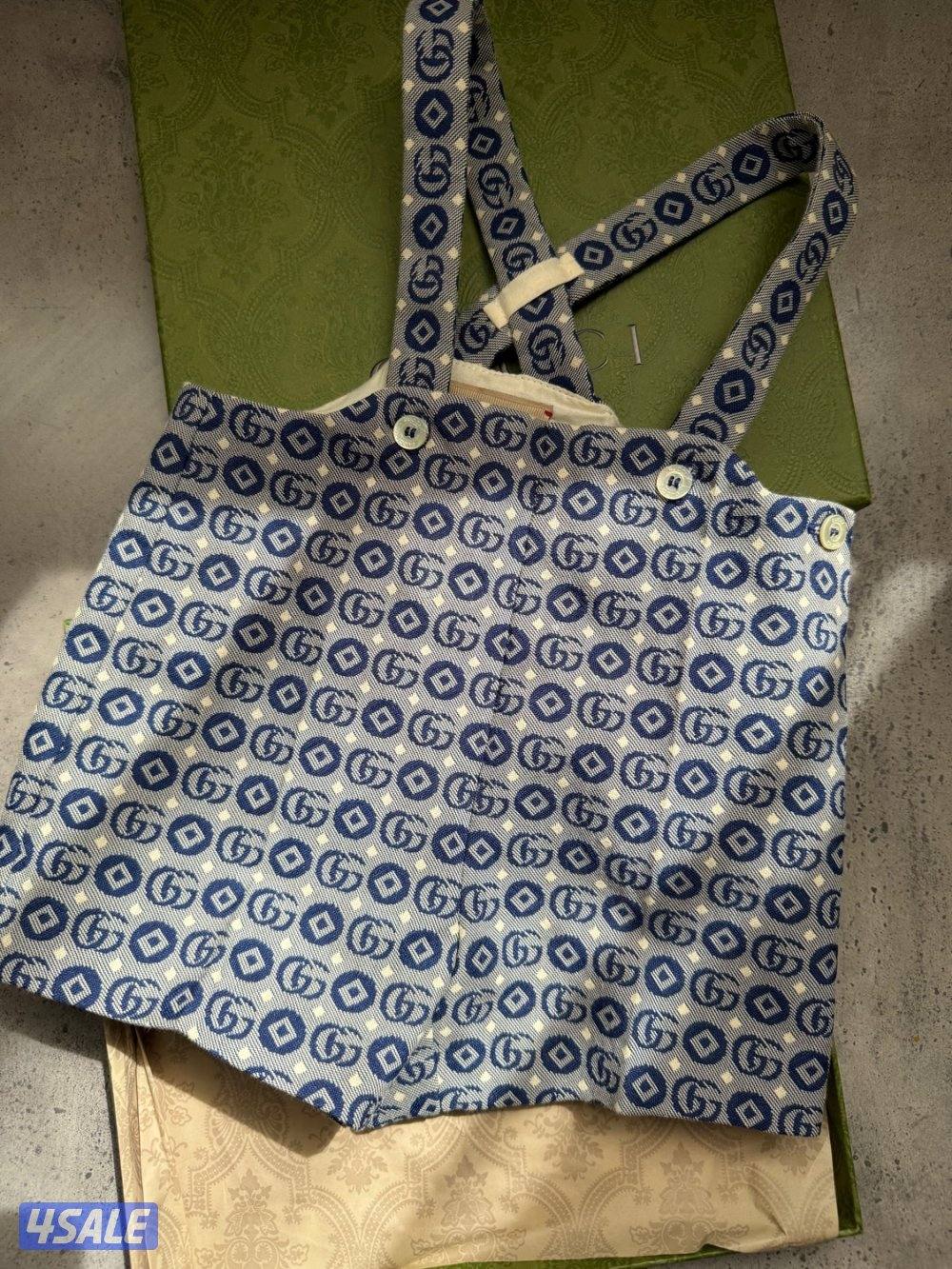 بدلة قوتشي عمر ٣-٦ شهور0