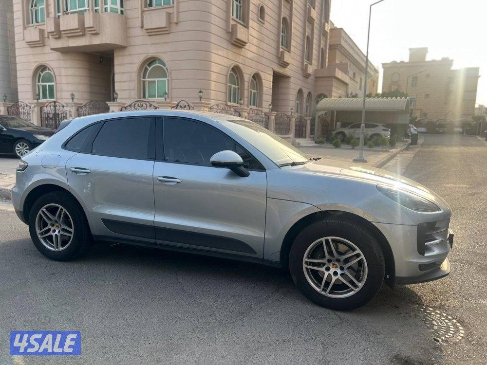 بورش ماكان ٢٠٢١ داخلية لون احمر  / شرط الفحص1