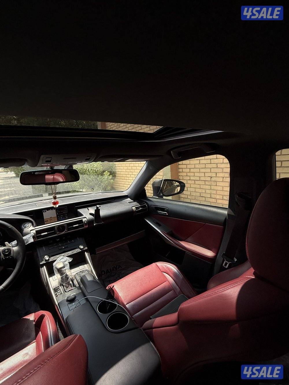 Lexus is350 F sport مميز جداً8