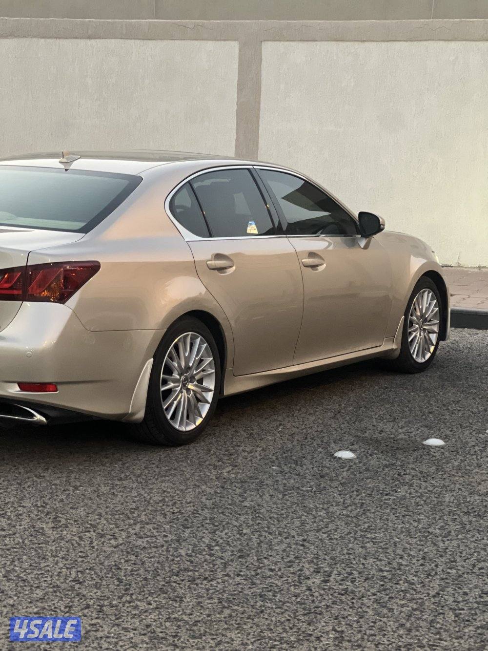 البيع لكزس Gs350 موديل 20132