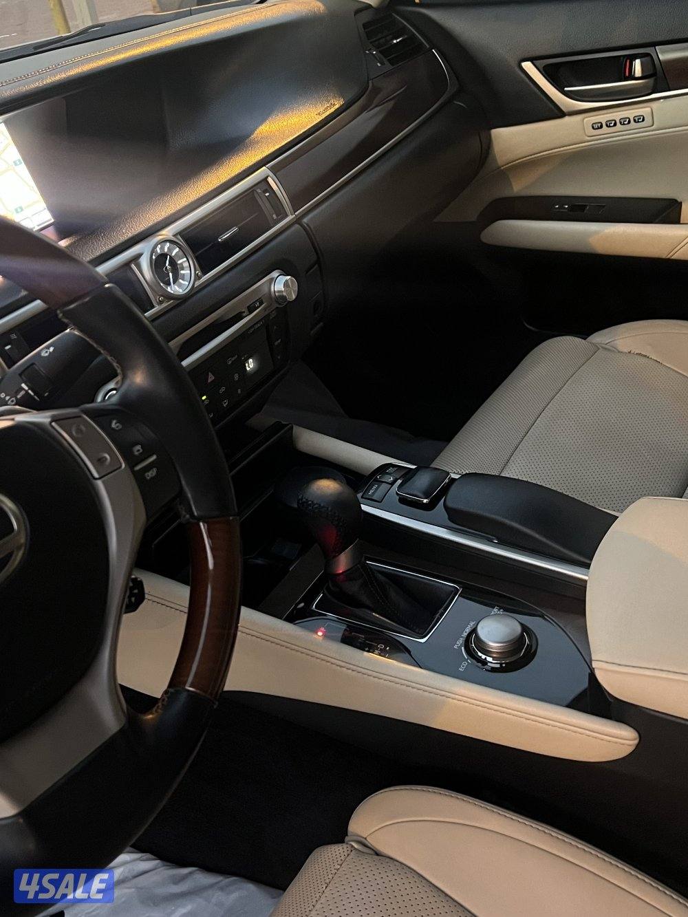البيع لكزس Gs350 موديل 20137