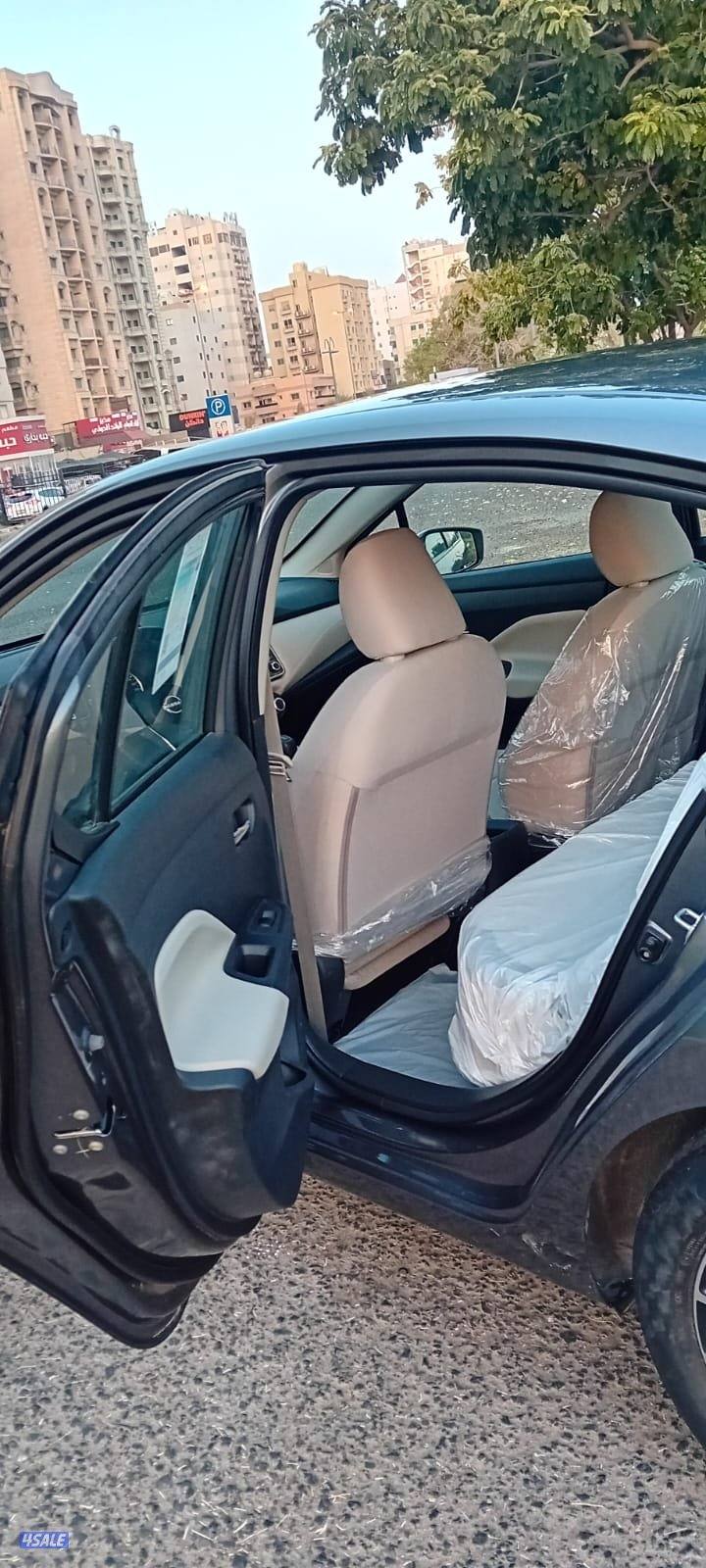 نيسان صني 2024 اصفار ( أعلى فئه ) تحت الكفالة وبحالة الوكالة11