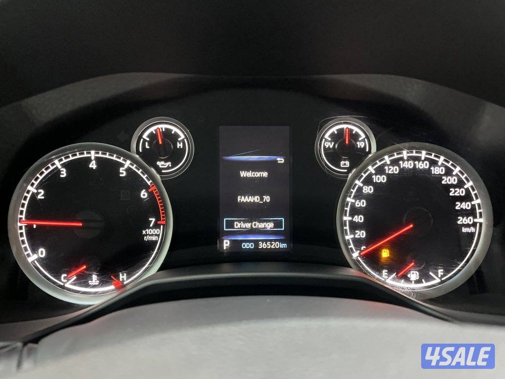 TOYOTA LAND CRUISER 24L3-GXR4F- LA3