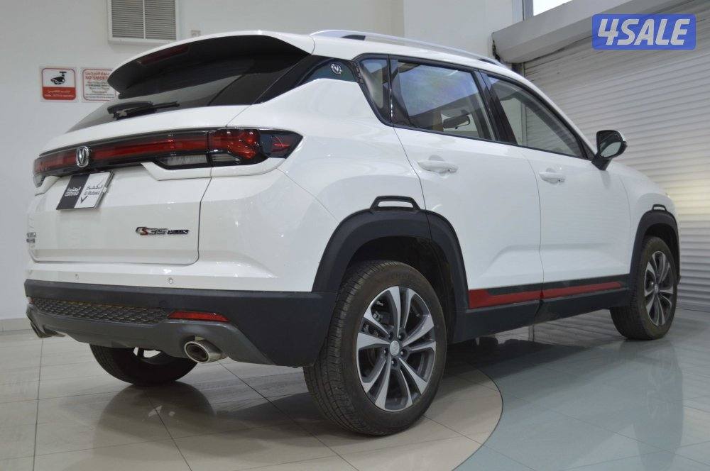سيارة شانجان CS35 بلس 2024 فئة الدفع الأمامي 14 لتر1