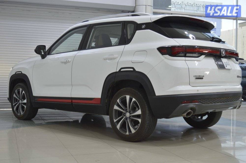 سيارة شانجان CS35 بلس 2024 فئة الدفع الأمامي 14 لتر2