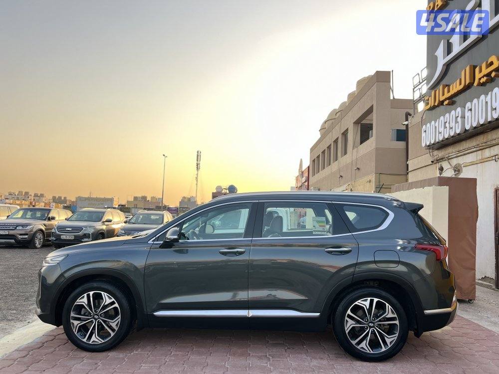 للبيع سنتافي 2019 الدرجة الأولى3