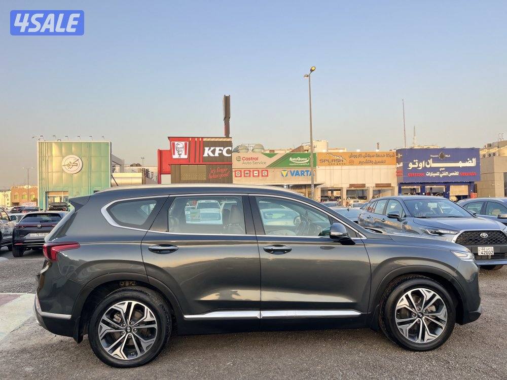 للبيع سنتافي 2019 الدرجة الأولى4