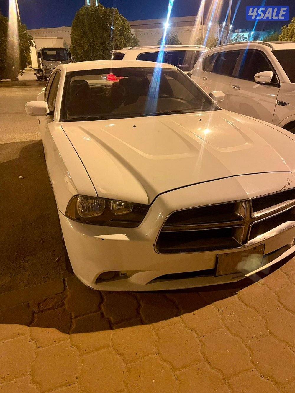 للبيع دوج شارجر0
