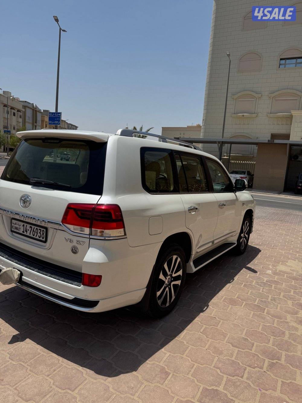 لاند كروز VX.R وارد الساير صبغ الوكالة4