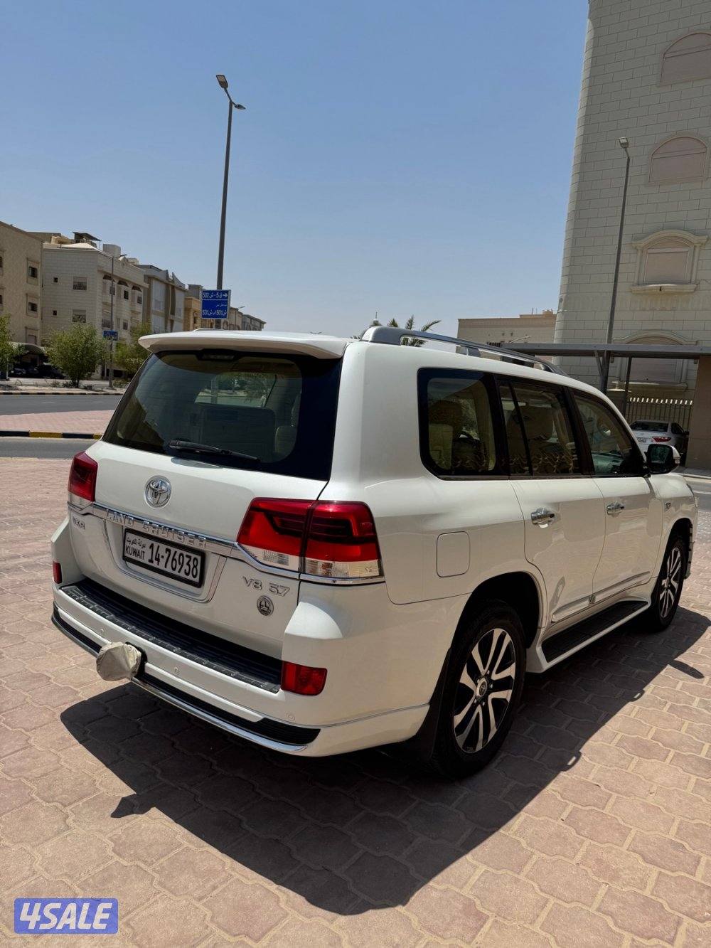 لاند كروز VX.R وارد الساير صبغ الوكالة3