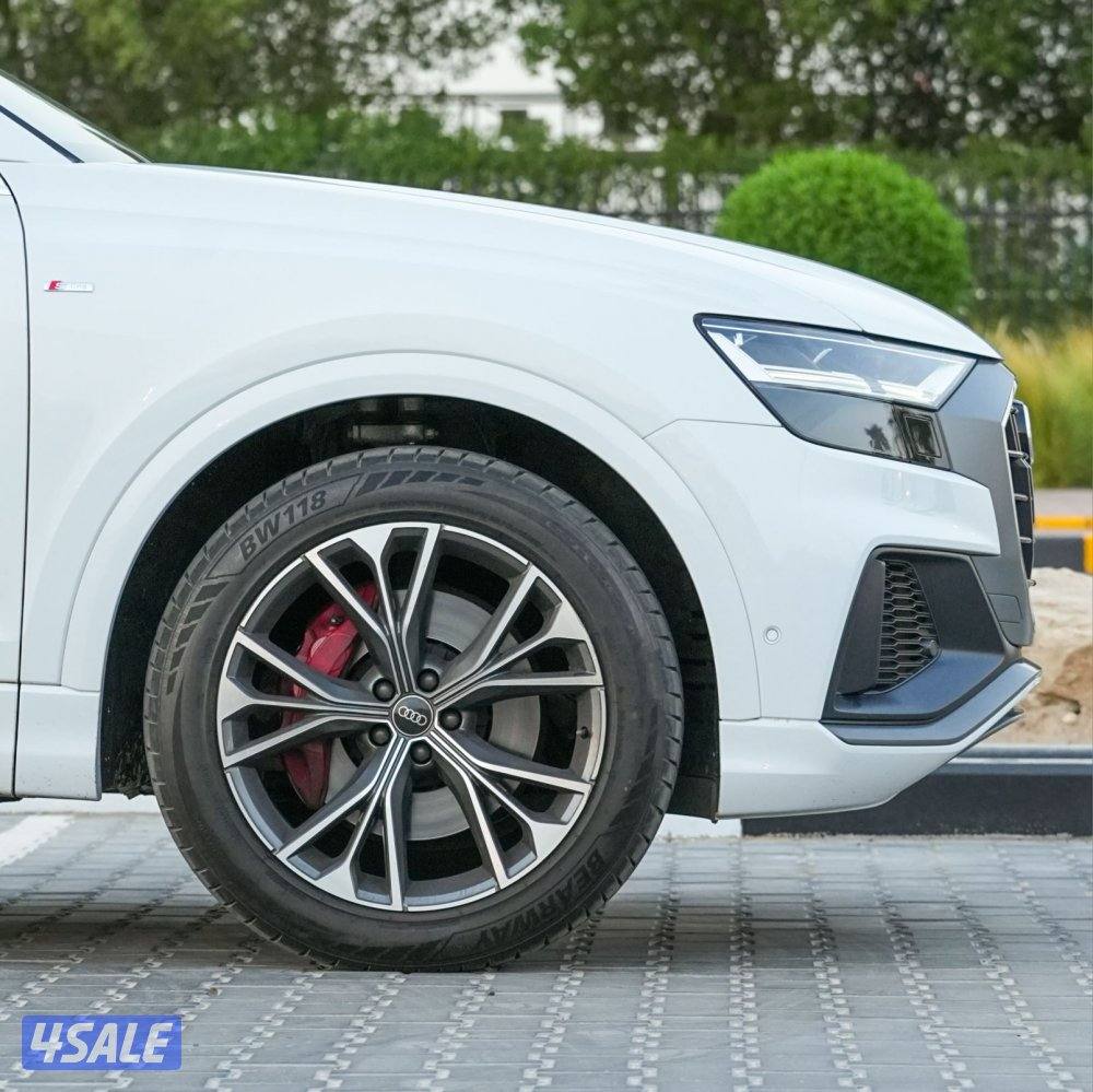 Audi Q8 S-Line Quattro / 65.00KM9