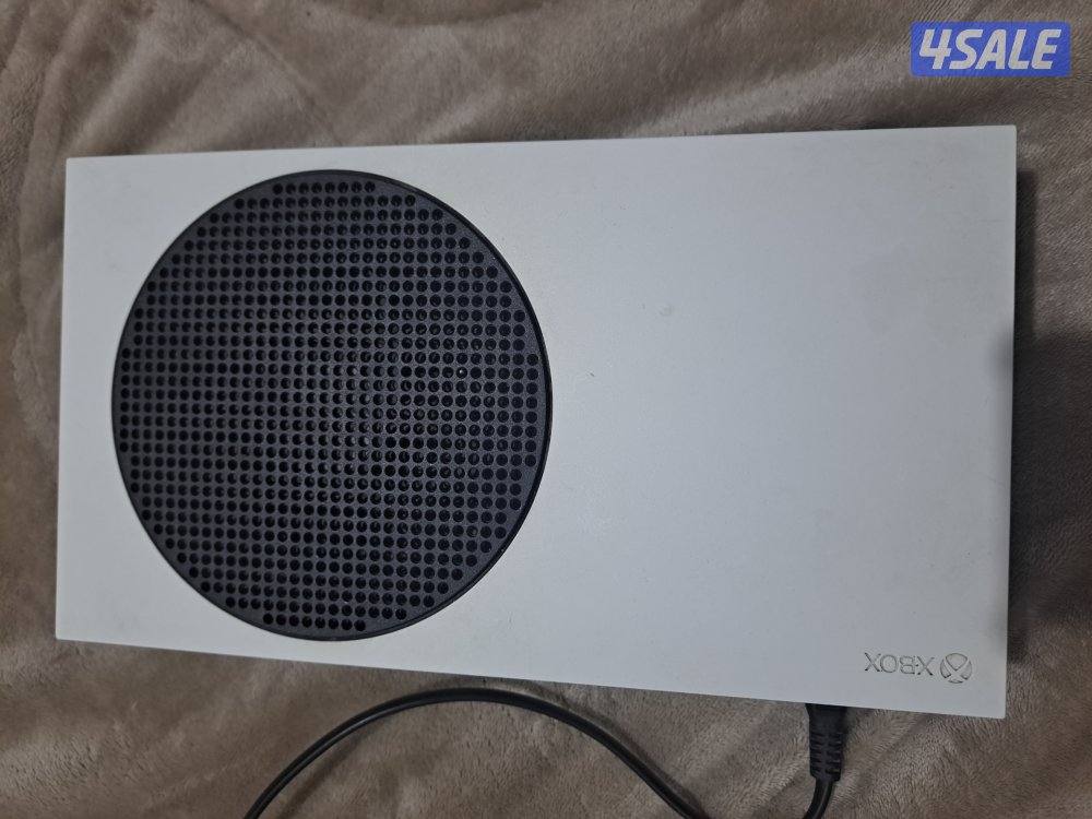 للبيع Xbox Series S (512GB) بحالة ممتازة

🔸 الحالة: نظيف، اشتغل سنة1