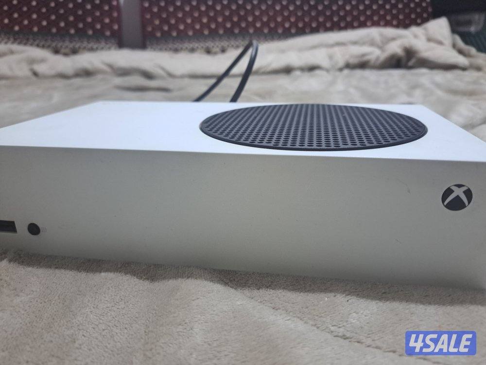 للبيع Xbox Series S (512GB) بحالة ممتازة

🔸 الحالة: نظيف، اشتغل سنة2