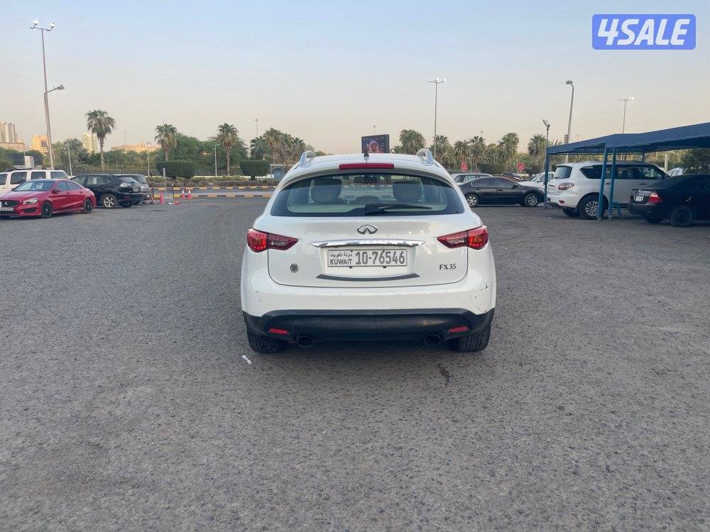 البيع لدواعي السفر انفنتي FX35 2011 صبغ الوكالة جير ماكينة نظيف 241km5