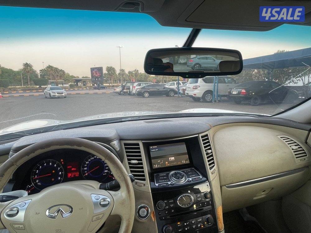 البيع لدواعي السفر انفنتي FX35 2011 صبغ الوكالة جير ماكينة نظيف 241km6