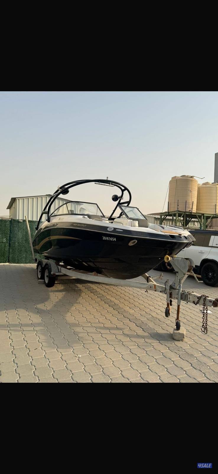 Yamaha jet boat0