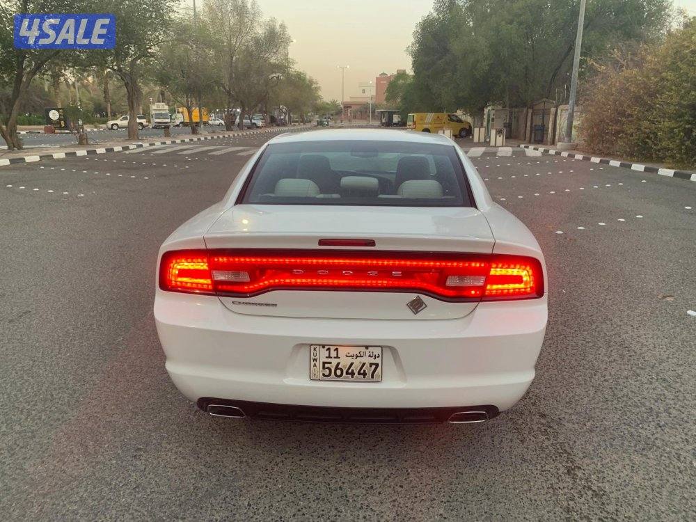 للبيع دودج شارجر 2013 عداد 335 فحص V6 الو صدفي مكيف ثلج جاهز مجهز من ا2
